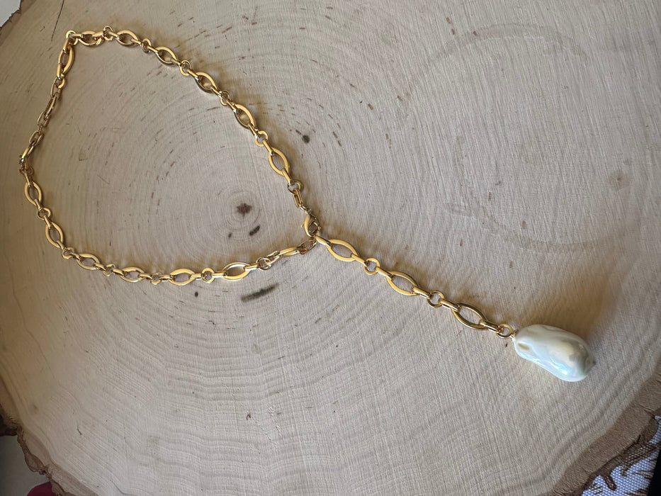 “The Golden Collection” Mother of Pearl Handmade 18k Gold Plated Chain Link Y Necklace