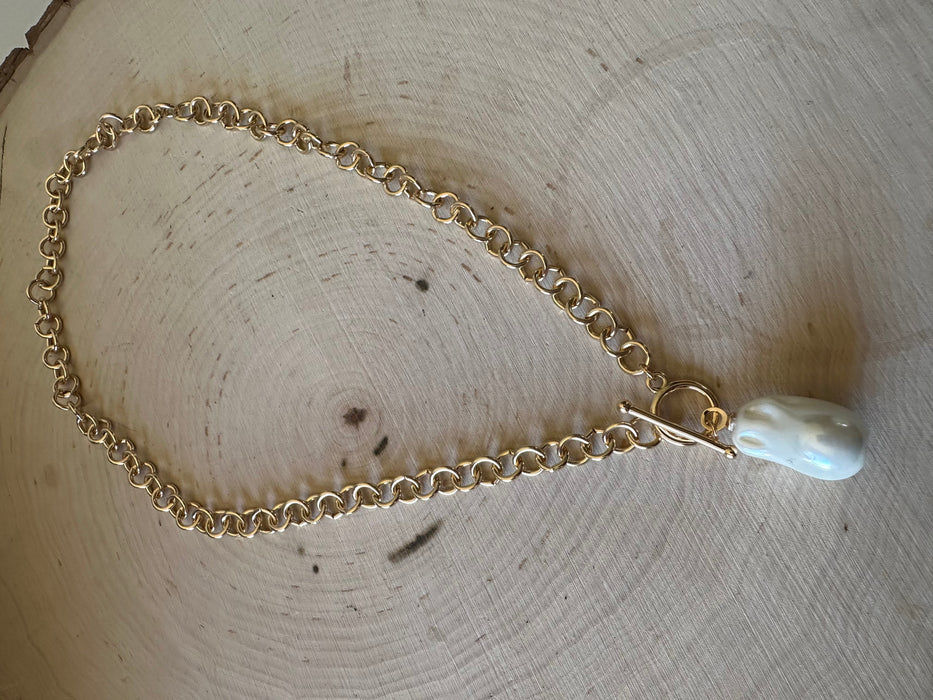 “The Golden Collection” Mother of Pearl Handmade 18k Gold Plated Chain Link Necklace