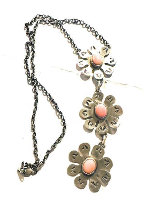 Navajo Sterling Silver & Queen Pink Conch Shell Flower Lariat Necklace