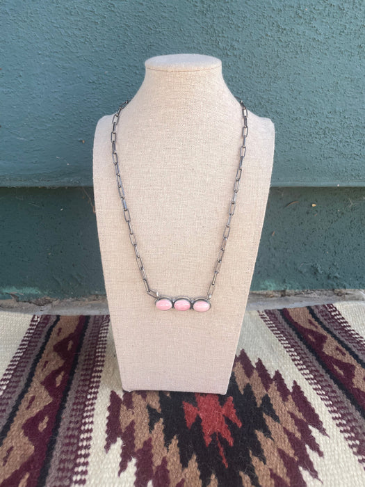 Navajo Queen Pink Conch Shell And Sterling Silver 3 Stone Bar Necklace Signed