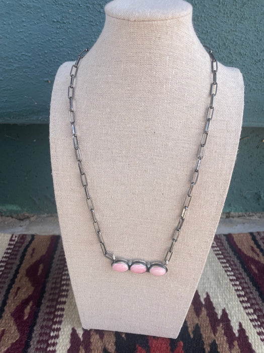 Navajo Queen Pink Conch Shell And Sterling Silver 3 Stone Bar Necklace Signed