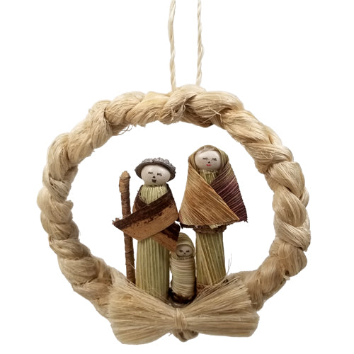 <center>  Nativity Wreath Woven of Cauya (a natural fiber) - Mary Joseph and the Baby are made from Cutul <br>Made by Artisans in Ecuador <center>