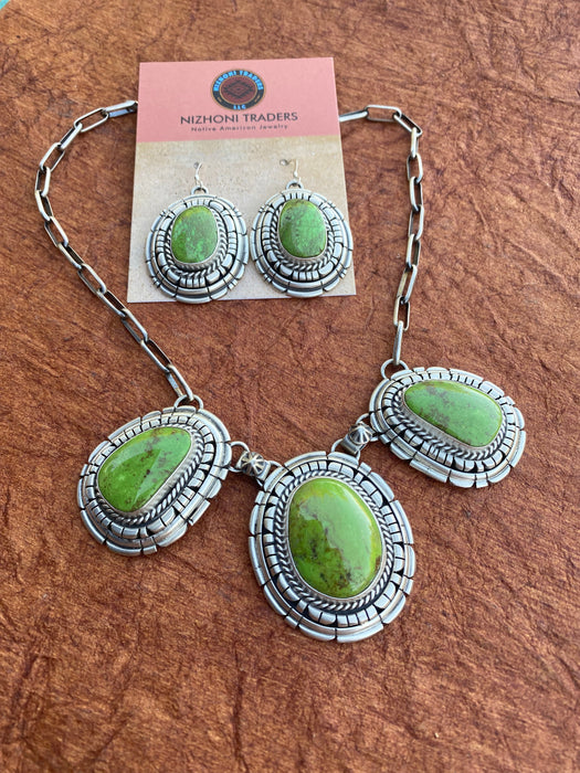 Navajo Gaspeite & Sterling Silver Necklace Set by Larry Kaye